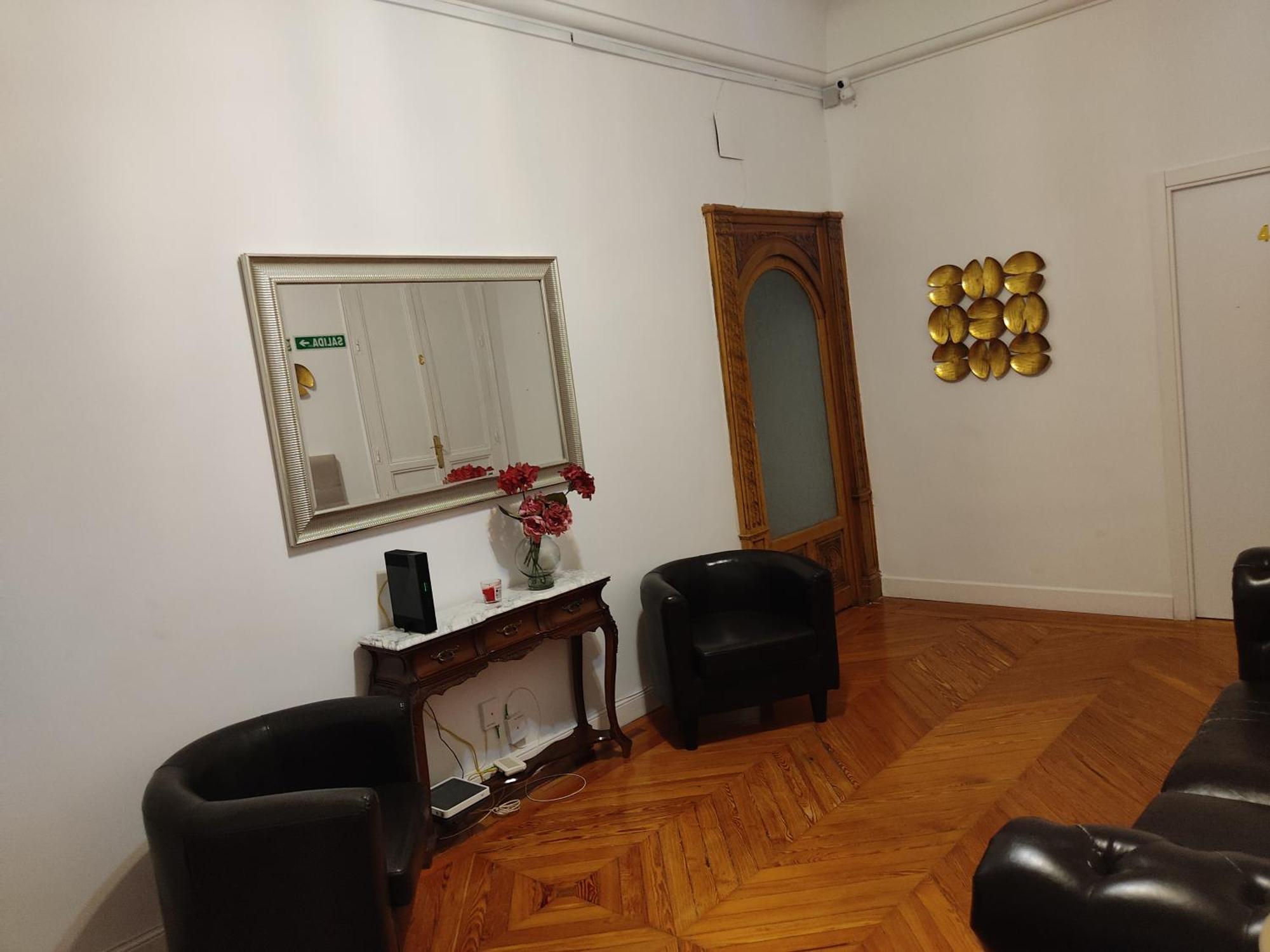 Grand Via House Hotel Мадрид Екстериор снимка