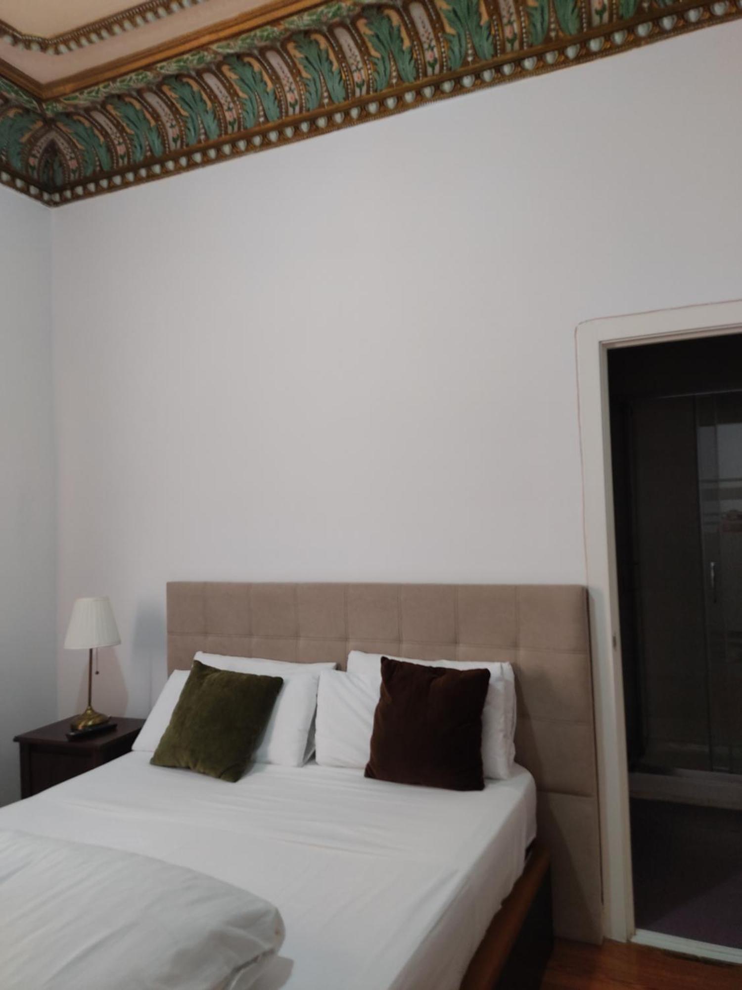 Grand Via House Hotel Мадрид Екстериор снимка
