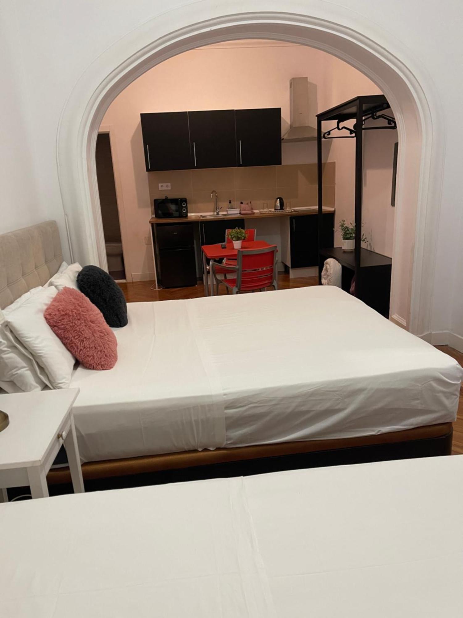 Grand Via House Hotel Мадрид Екстериор снимка